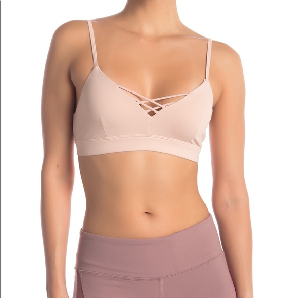 ALO Yoga Other - Alo Yoga Interlace Bra in Nectar